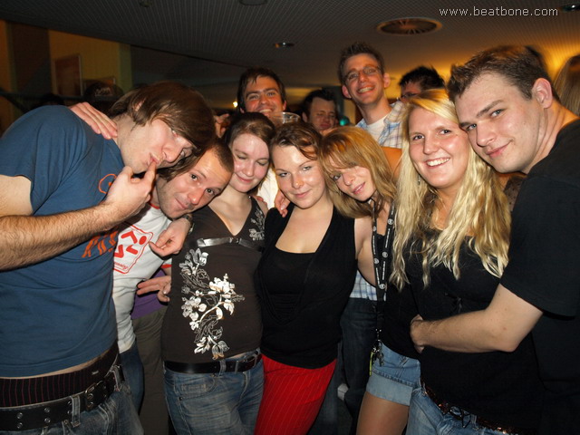 PB090508