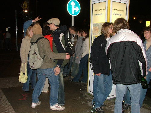 an der tram-station