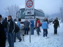 Der Bus bekam auch noch Schneeketten